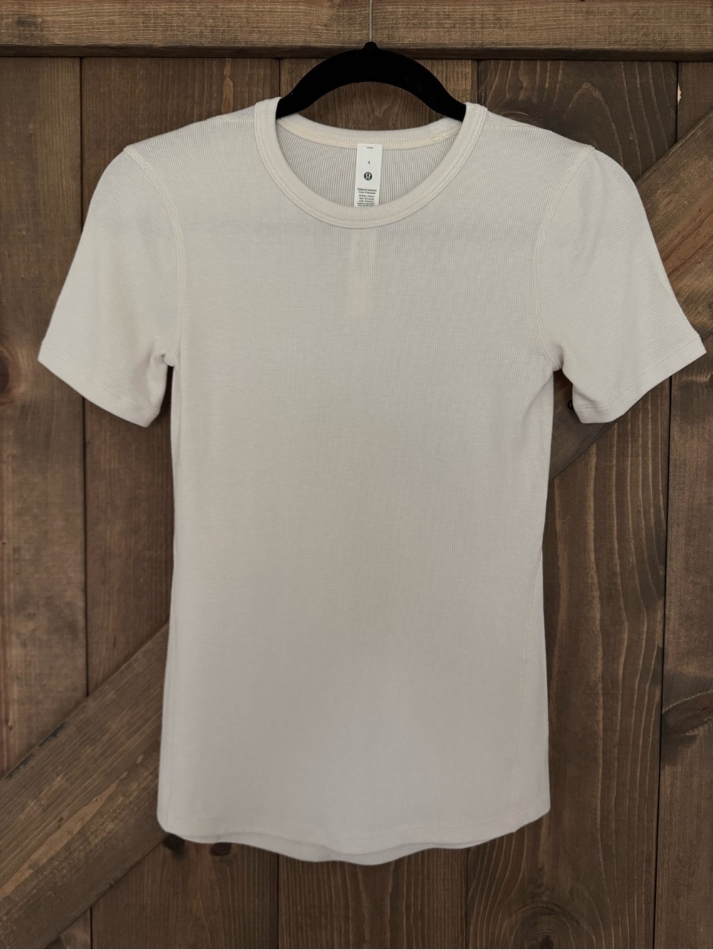 NWOT Lululemon Hold Tight Women’s Crewneck Short Sleeve Tee - White size 4 - Picture 3 of 6